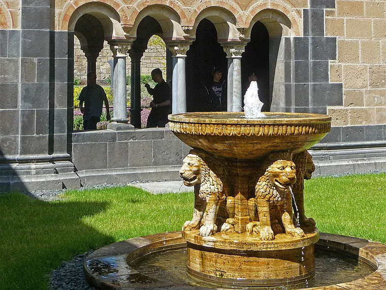 Maria Laach Löwenbrunnen