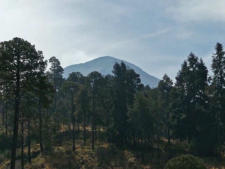 Popocatépetl Gipfel von fern