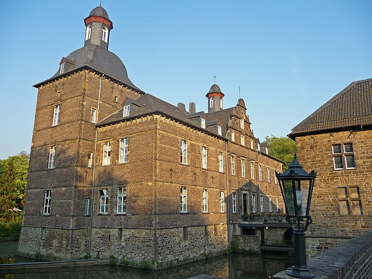 Essen Kettwig Schloss Hugenpoet außen