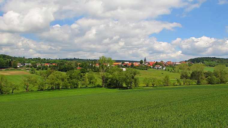 Lautertal Hopfmannsfeld von fern