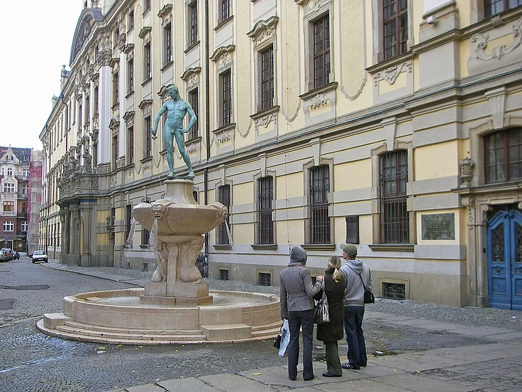 Breslau Fechter Brunnen