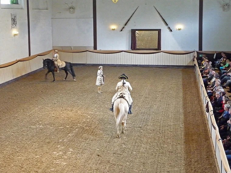 Bückeburg Hofreitschule Vorführung