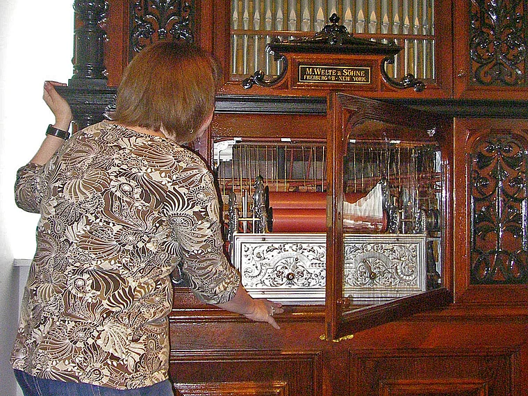 Königslutter MUMM mechanische Orgel Britta Edelmann von hinten