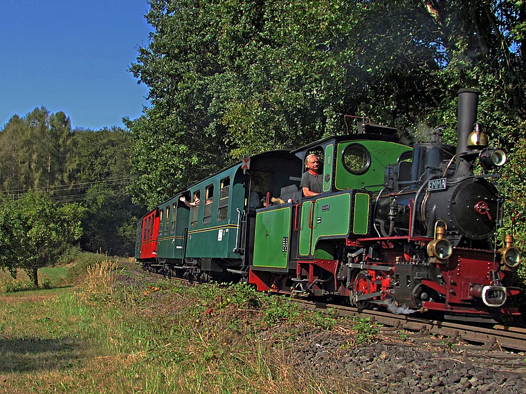 Bad Orb Schmalspurbahn Emma nah