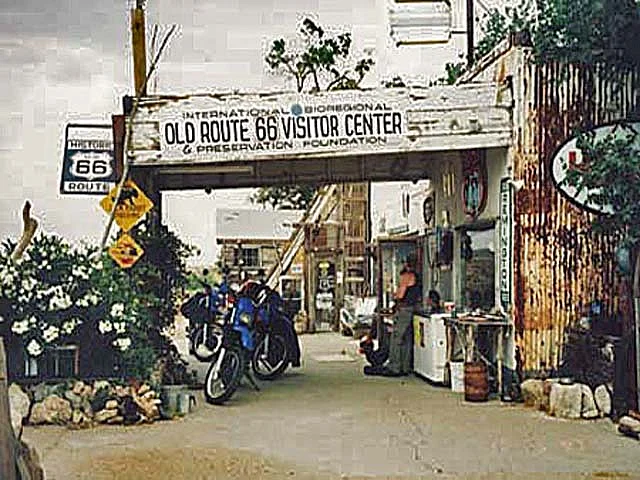 Arizona Old Route 66 Visitor Center außen