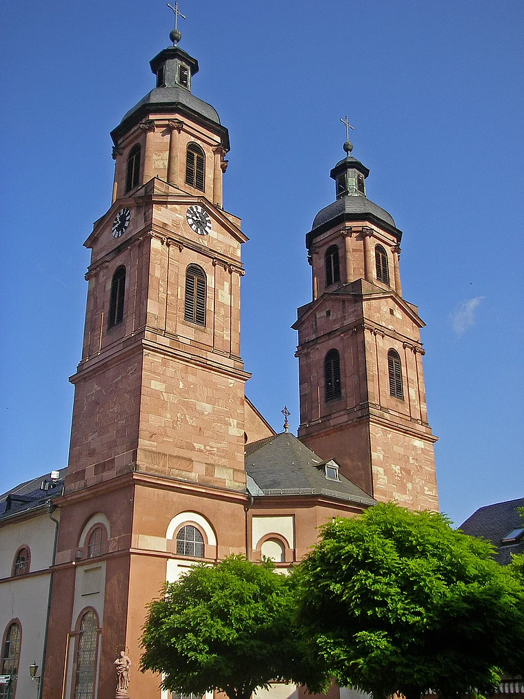 Miltenberg Jakobuskirche außen