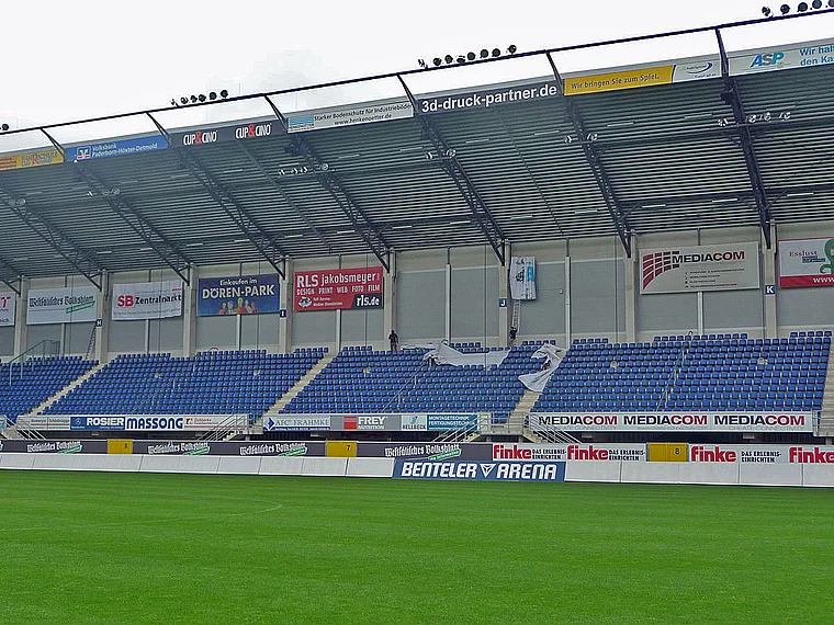 Paderborn Stadion Tribüne