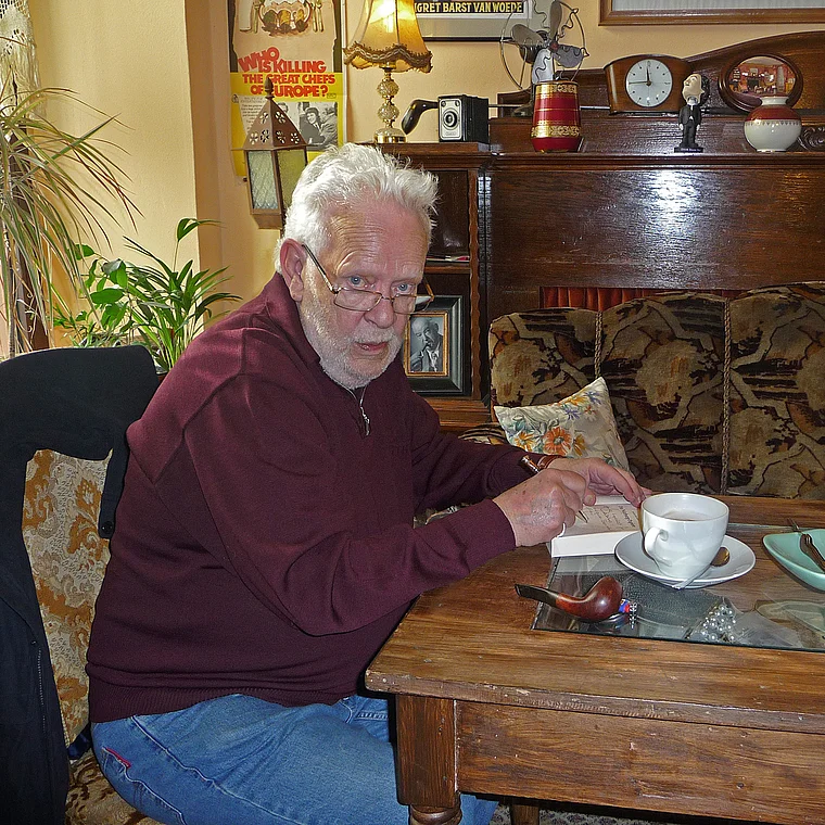 Hillesheim Cafe Sherlock Jacques Berndorf