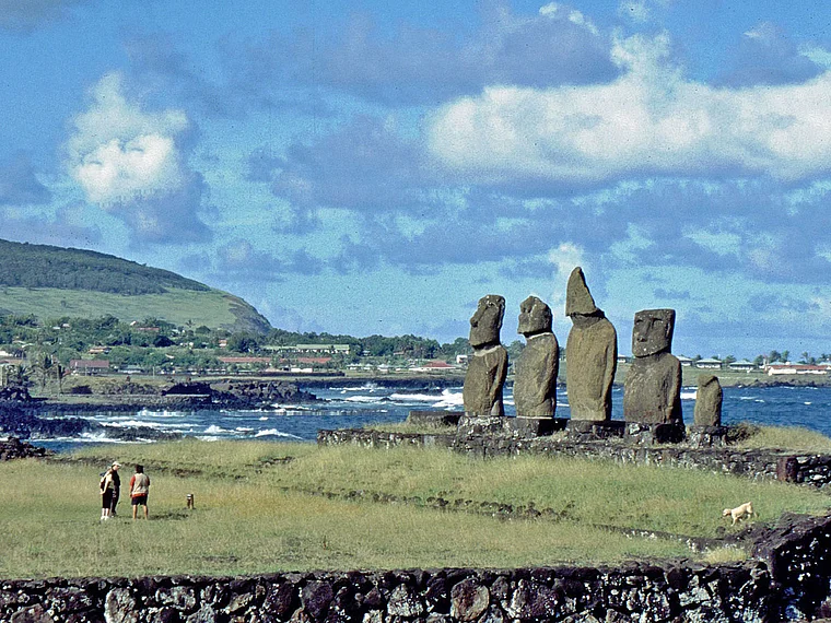Osterinsel Hanga Roa Ahu Tahai