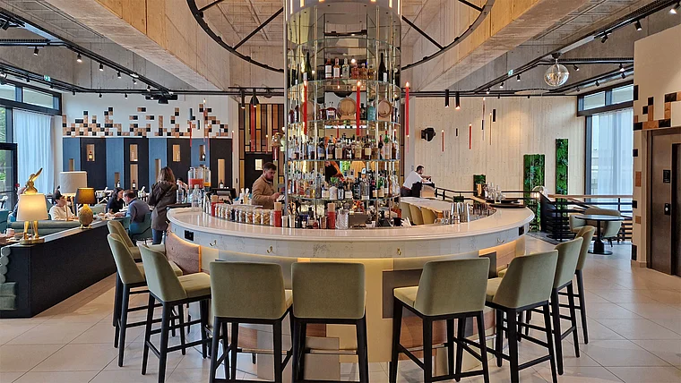Bordeaux Hotel First Name Bar