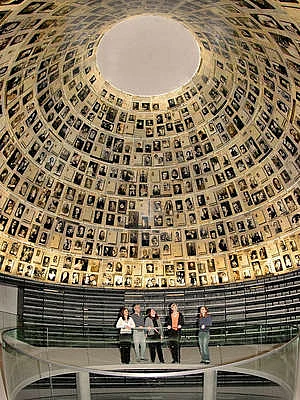 Jerusalem Yad Vashem Halle der Namen innen