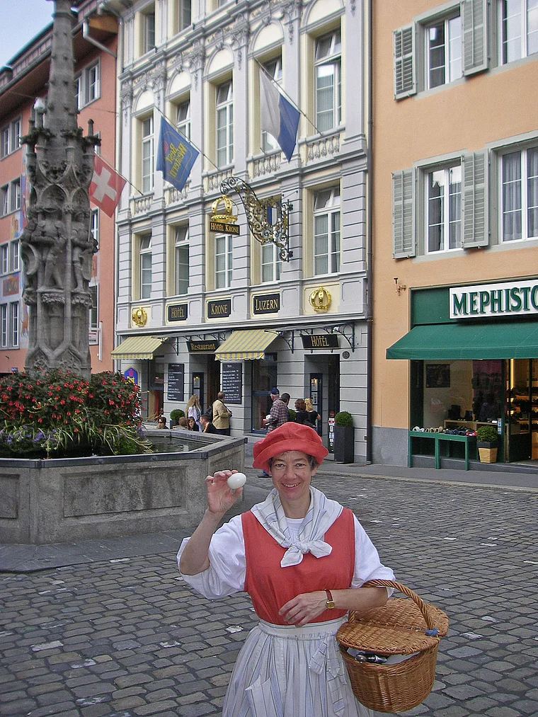 Luzern Weinmarkt Eier Rösi
