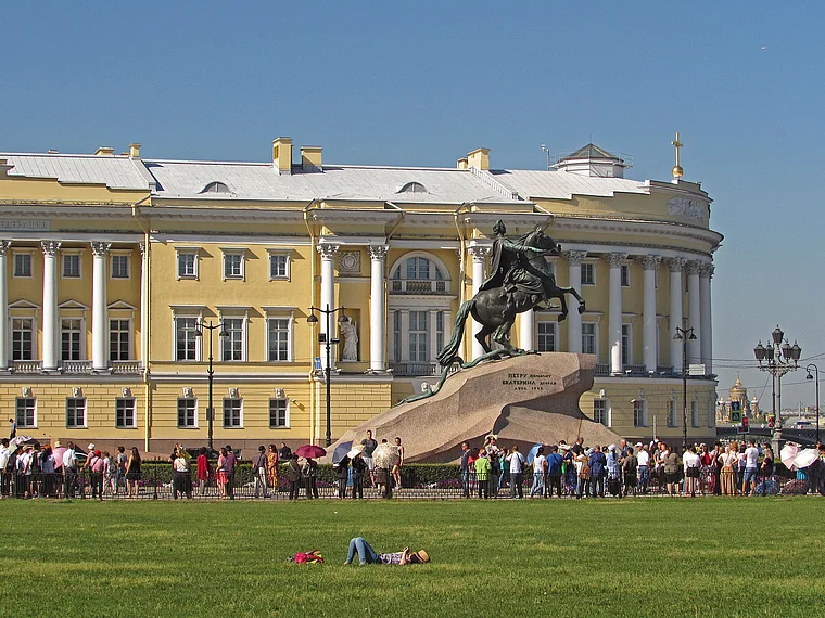 St. Petersburg Senatsplatz
