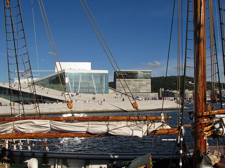 Oslo Hafen Blick auf Oper