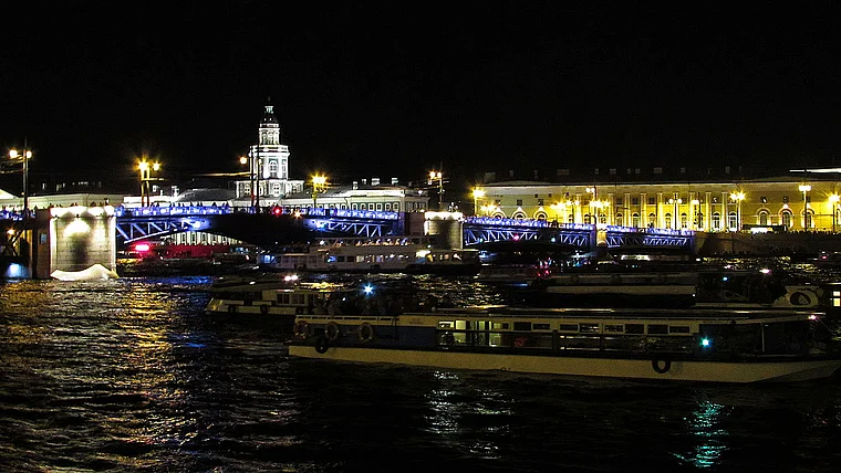 St. Petersburg Brückenregatta Start