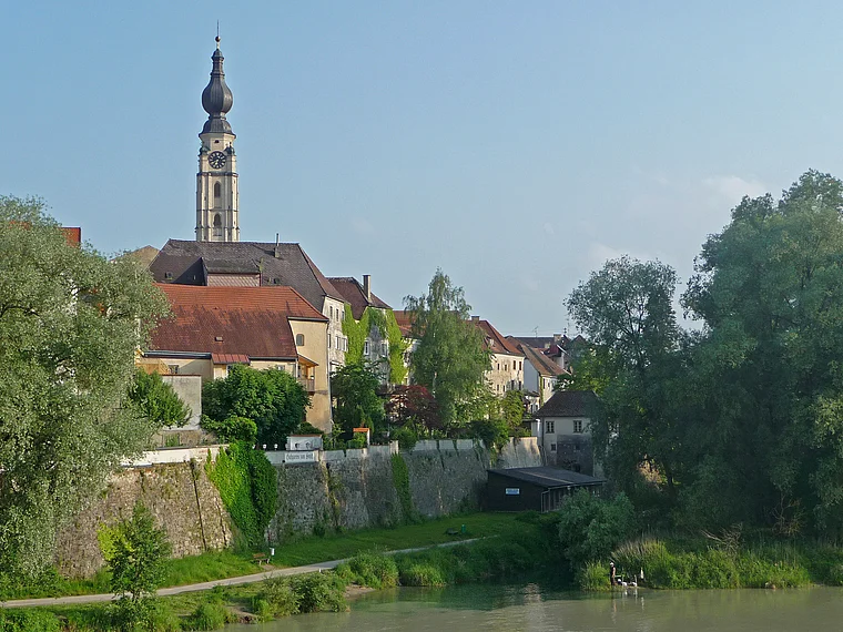 Braunau Blick von der Innbrücke