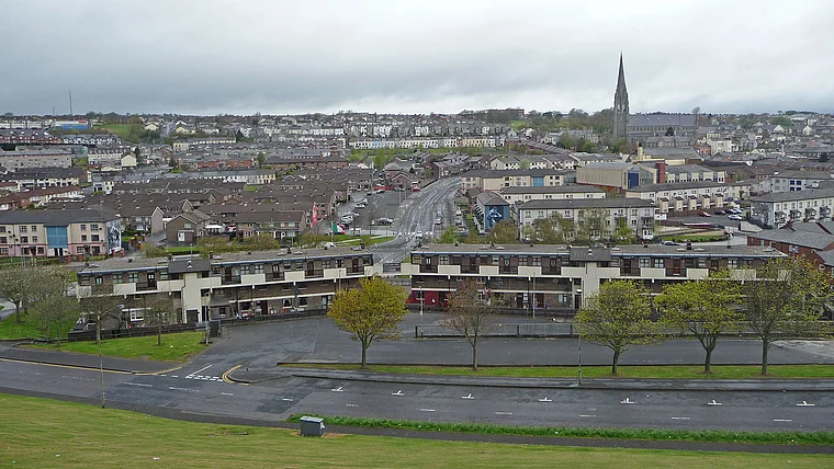 Nordirland Londonderry Blick auf Bogside