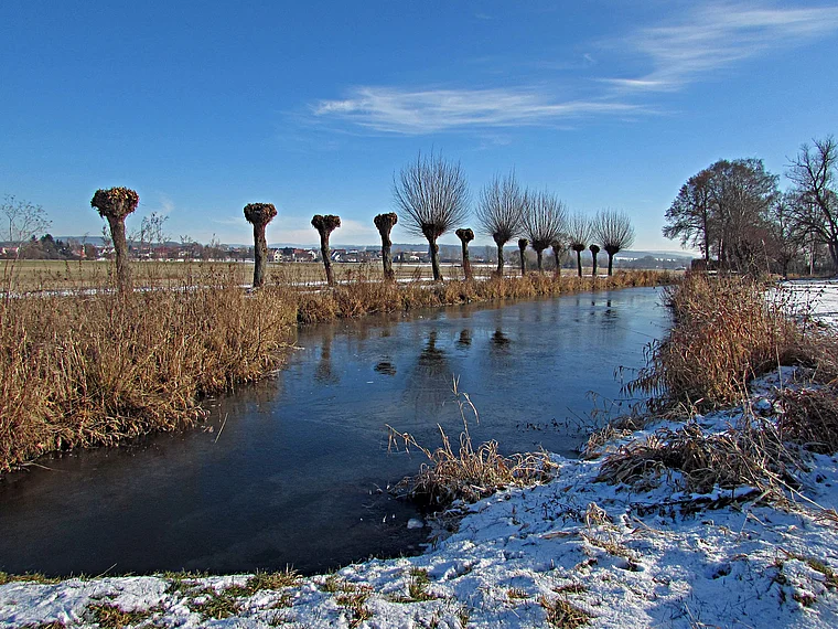 Schwalmstadt Schwalm Fluss Winter