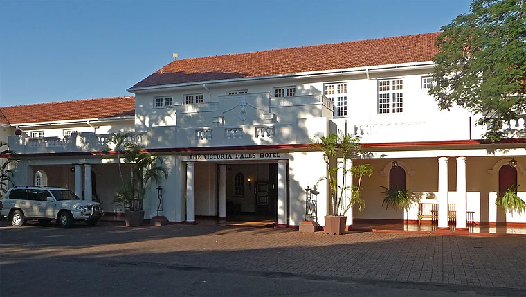Victoria Falls Hotel Eingang außen