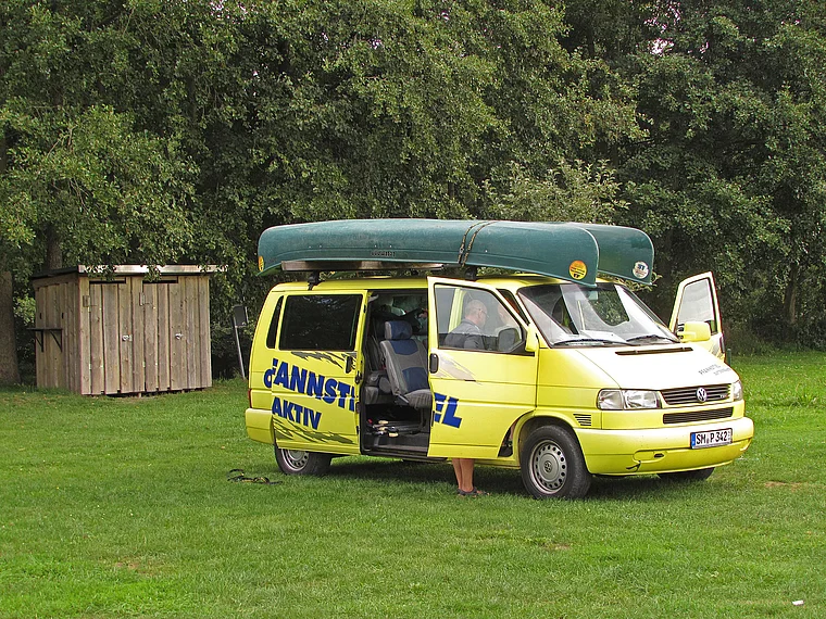 Schwallungen Kanuverleih Tourbus