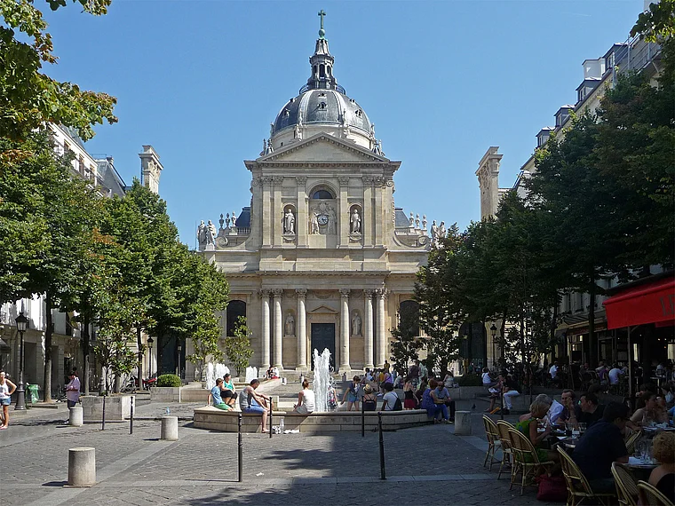 Paris Sorbonne außen