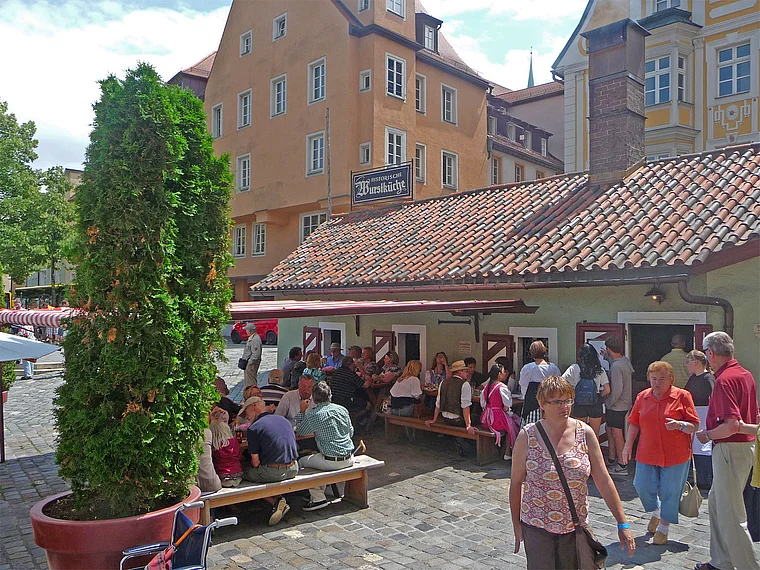 Regensburg Wurstkuchl Außenbereich