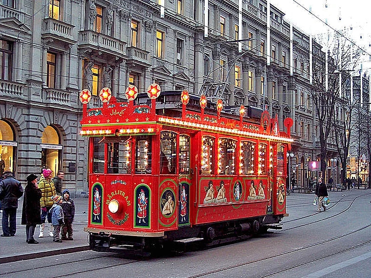 Zürich Märli Tram außen