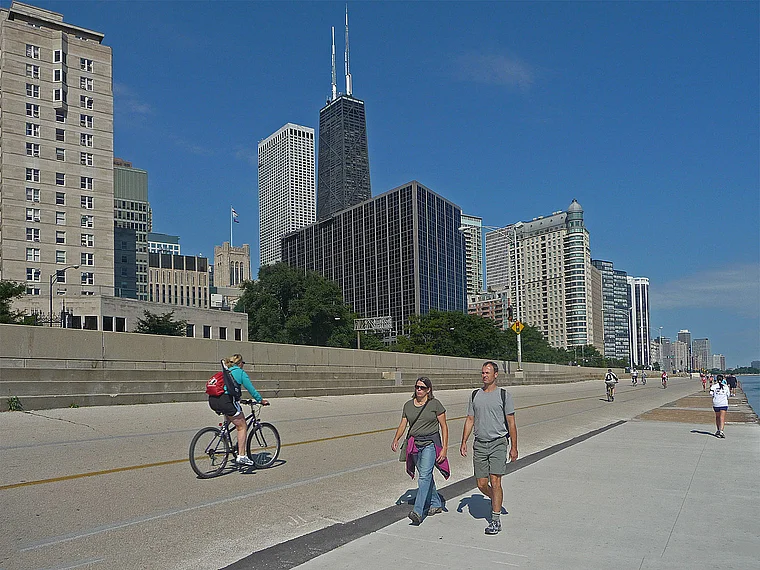Chicago Strand mit Hochhäusern
