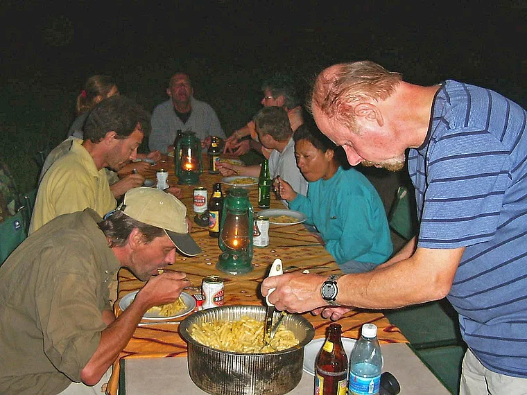 Tansania Zeltsafari Abendessen