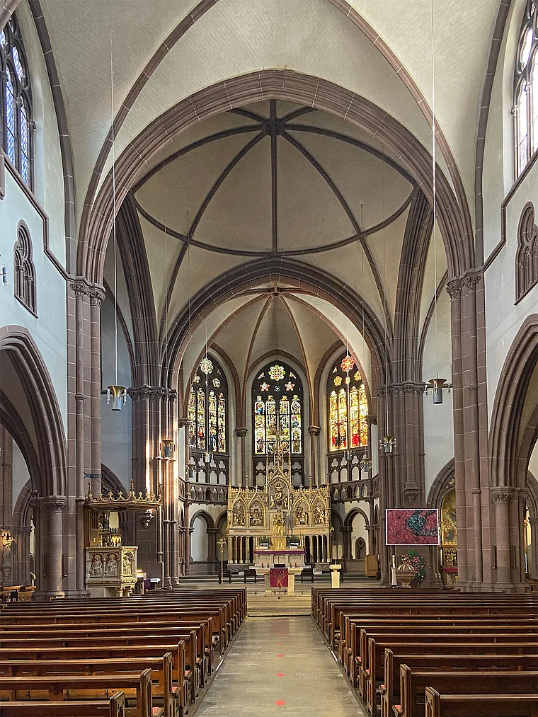 Heppenheim Peterskirche innen