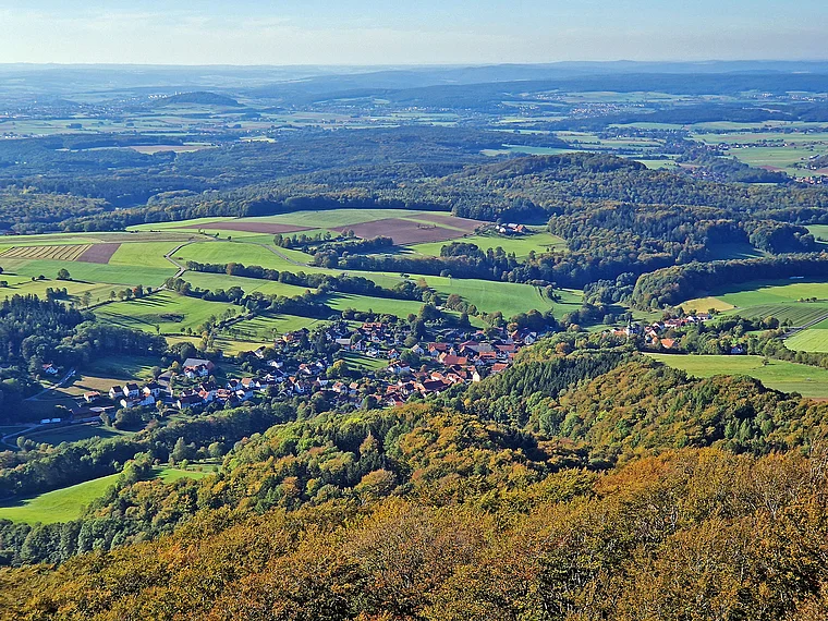 Hofbieber Kleinsassen von fern