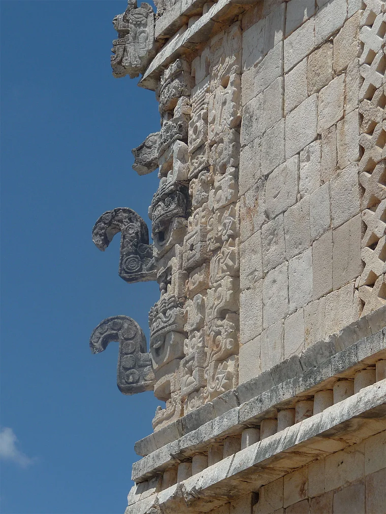 Mexiko Uxmal Tempel Mauerverzierungen