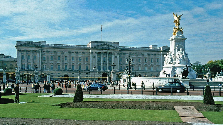 London Buckingham Palace außen
