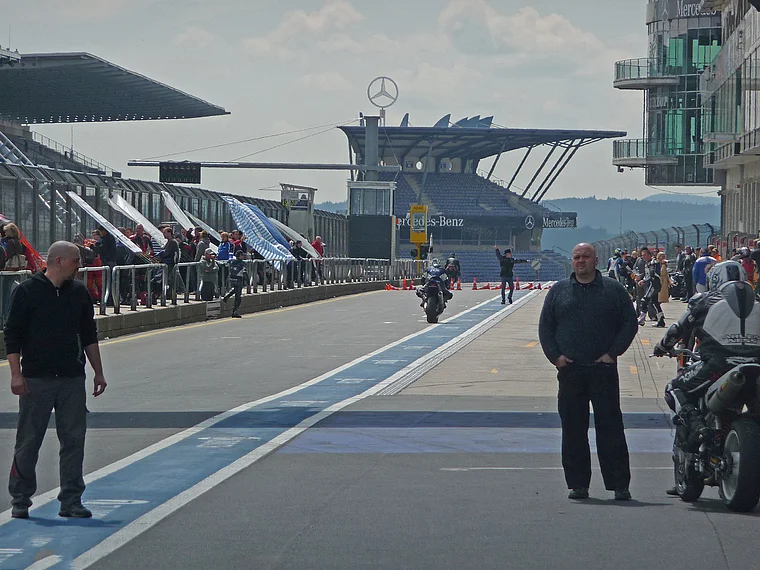 Nürburgring Boxengasse