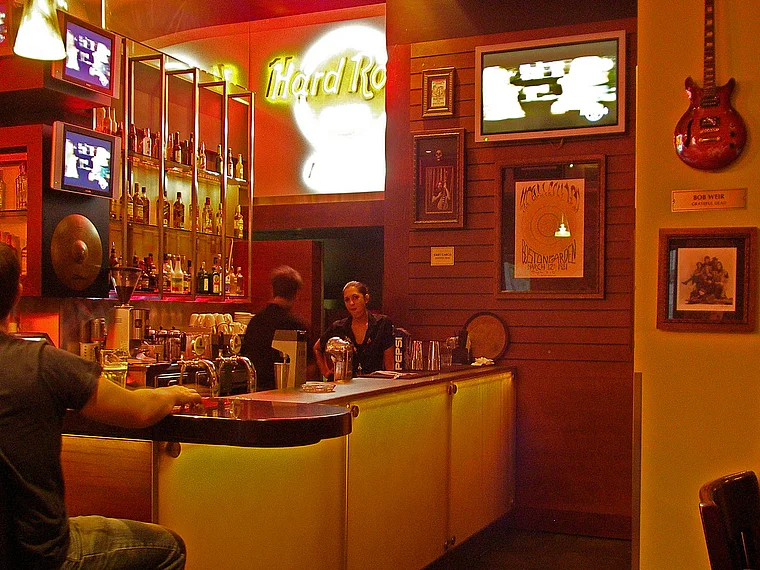 Hard Rock Cafe Athen innen