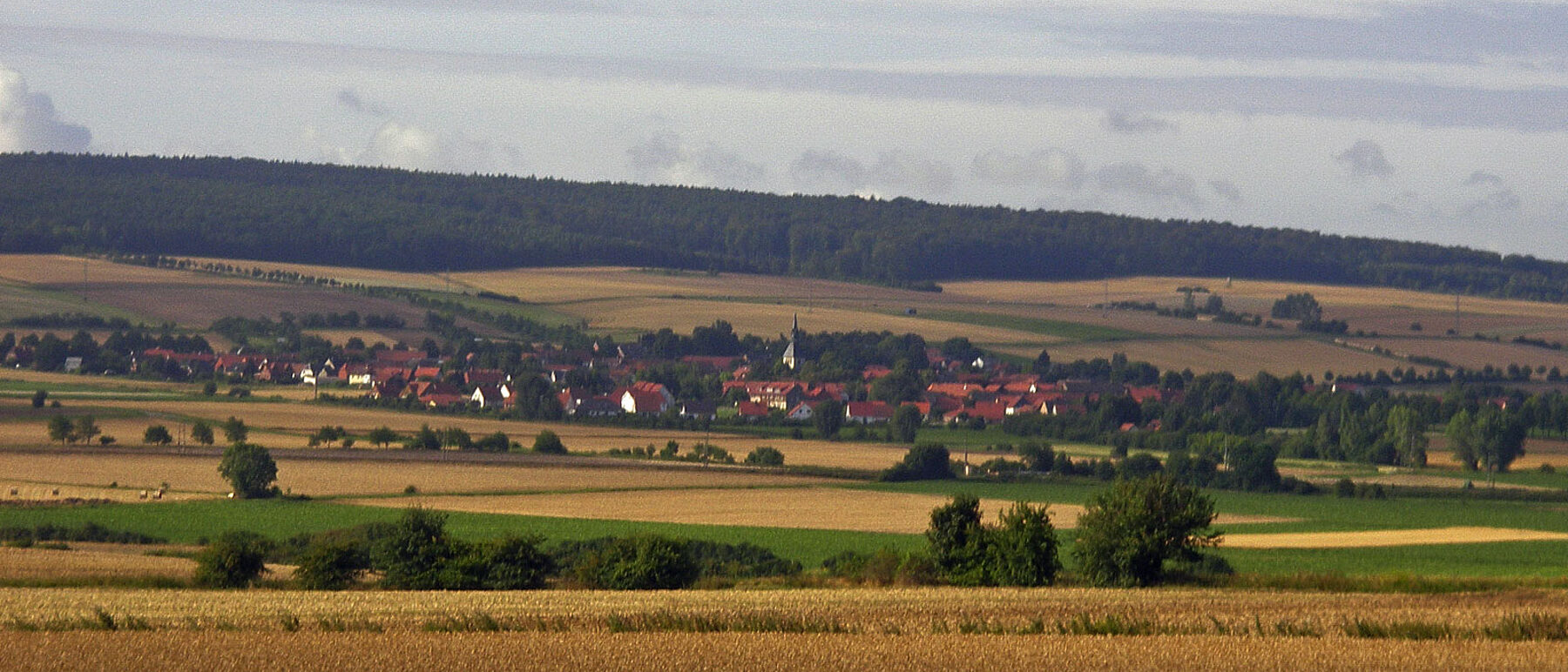 Elm Bornum aus der Ferne