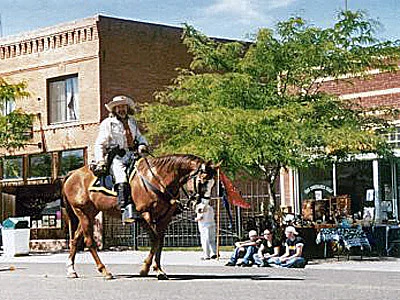 Hardin Montana Parade mit Tony Austin als General Custer