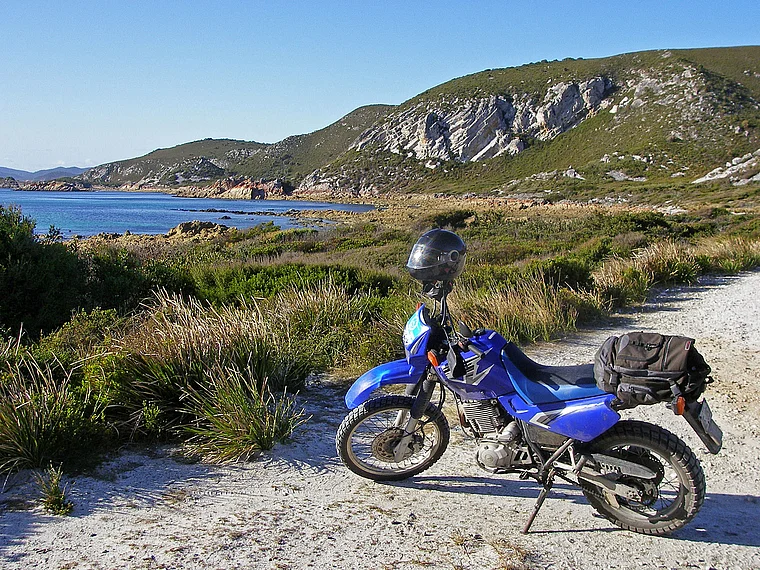 Tasmanien Rocky Cape mit Motorrad