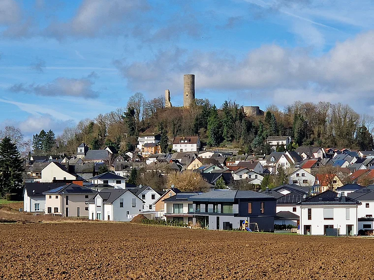 Merenberg Westerwald von fern