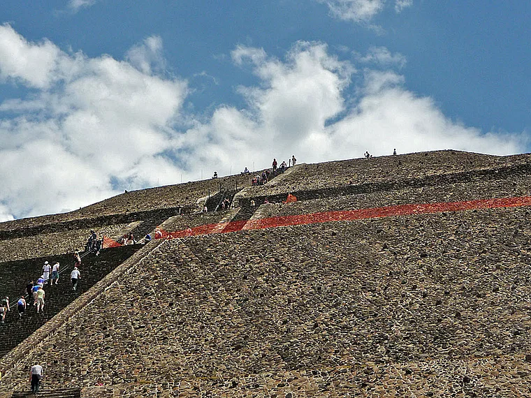 Teotihuacan Sonnenpyramide Aufstieg