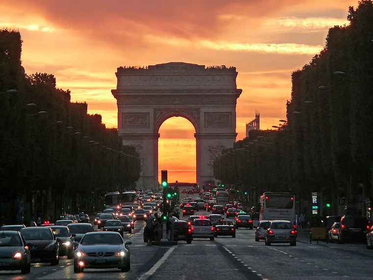 Paris Triumphbogen Abendrot