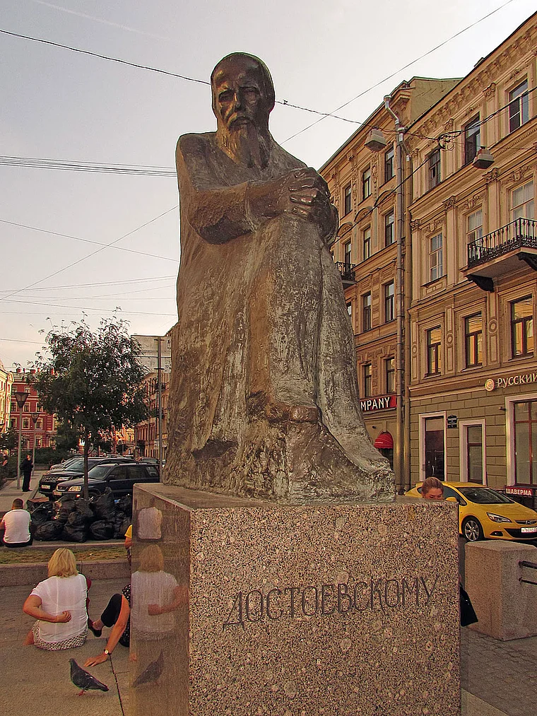 St. Petersburg Denkmal Dostojewski