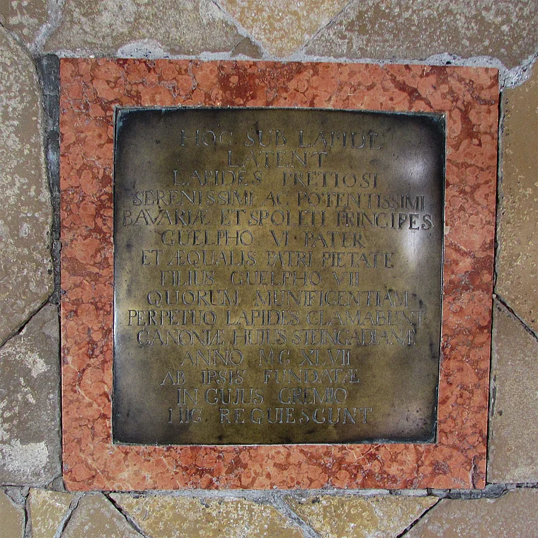 Steingaden Klosterkirche Grabplatte Welf VI.