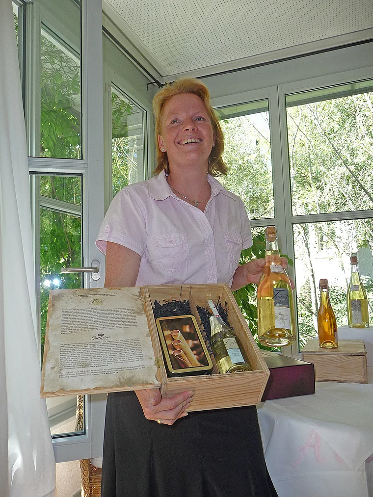 Thurgau Mammern Ester Schäfer-Meier Tröpfel in Geschenkverpackung