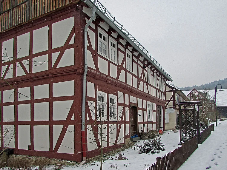 Bergfreiheit Schneewittchen Haus Winter