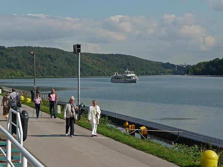 Essen Baldeneysee Uferpromenade