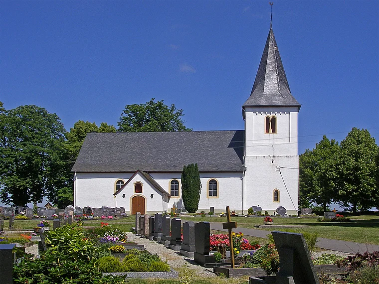 Hunsrück Sargenroth Nunkirche außen