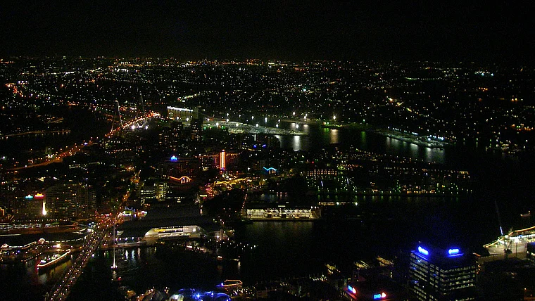 Sydney Tower Aussicht Nachtaufnahme