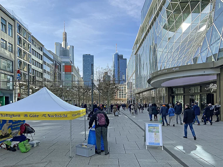 Frankfurt My Zeil außen