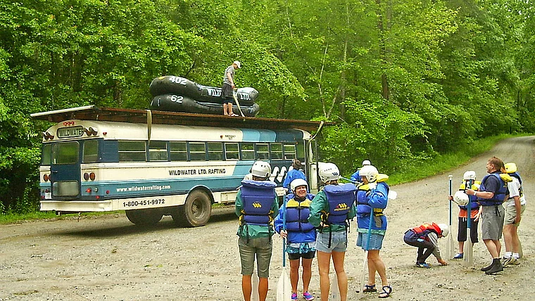 South Carolina Blue Ridge Mountains Wildwater Rafting Tourbus